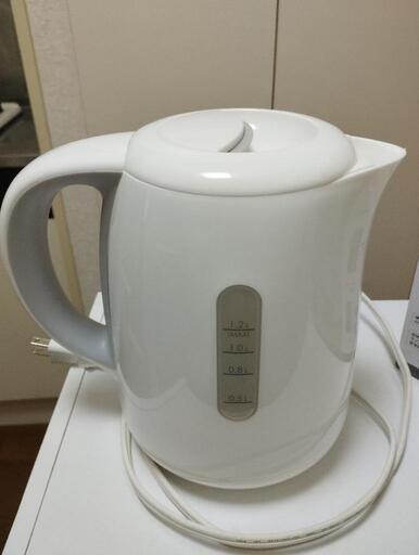 【登戸駅近く引き取り限定】ニトリ　電気ケトル(DN362 1.0L ホワイト)
