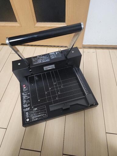 自炊用裁断機　DURODEXスタックカッター200DX(ライト機能破損)