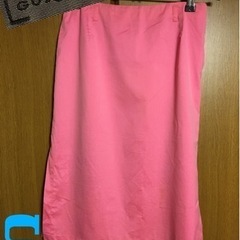 ベイクルーズ　GUI&CO ピンクのスカート イタリア製