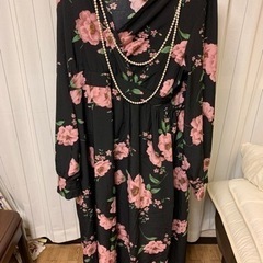 SHEINワンピース未使用品15000円で！