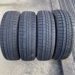 ブリヂストン　スタッドレス　タイヤ
