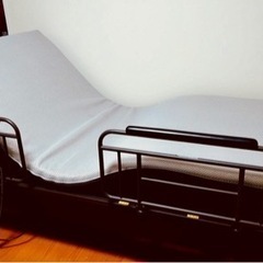 引き取り限定＞電動ベッド 昇降機能付き 介護