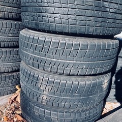 冬タイヤ 215/65R16 アルミ付きスタッドレス バリ山 4本組