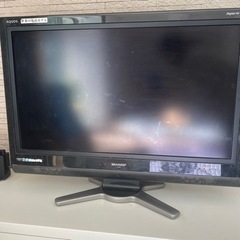 シャープ　32インチ　テレビ