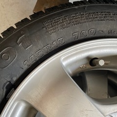 バリ目のスパイクタイヤ