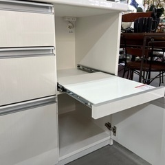 お取り置き中】大容量！収納たっぷりキッチンボード