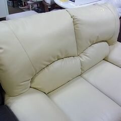 セール中につき、通常特価21,978円より3,000円引きの18,978円! レザー張り