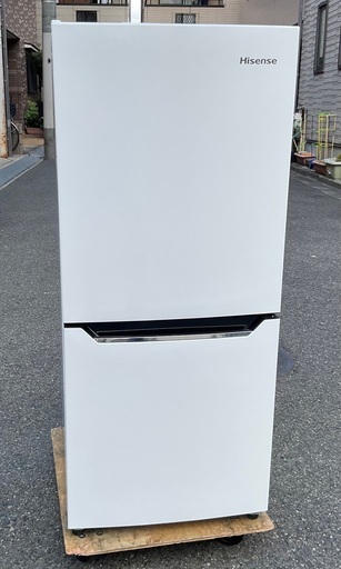 【RKGRE-060】特価！ハイセンス/Hisense/130L 2ドア冷凍冷蔵庫/HR-D1301/中古品/2015年製/当社より近隣無料配達！