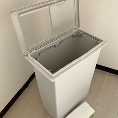 定価1,940円　無印良品　ダストボックス３０L＋蓋つき　