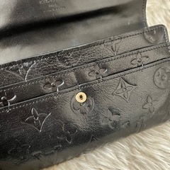 ルイヴィトン　LOUIS VUITTON 長財布！薄くて軽くて使い勝手◎です！