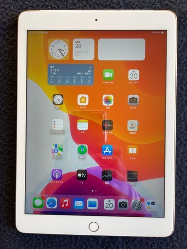 iPad 第５世代 Wi-Fi+Cell gold １２８GB SIMフリー バッテリー９５%