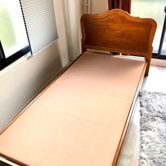 シングルベッド　木製