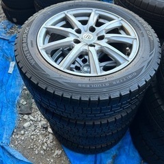 セール中、Honda stepwagon, Toyota Voxy, Nissan Serena, Noah 等、アルミホイール付きスタッドレスタイヤセール中、アマントレーディング株式会社