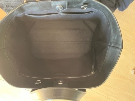 再値下げしました！定価50%OFF以上。美品JIMMY CHOO cheritoteビジュー