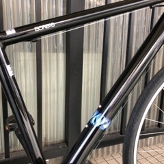 🔹クロスバイク🔹アルミフレームなので軽くて速い！7段✨