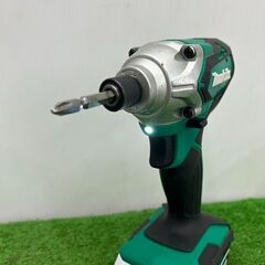 マキタ MTD002D インパクトドライバー【野田愛宕店】【店頭取引限定】【中古】IT64MC6T0DY9