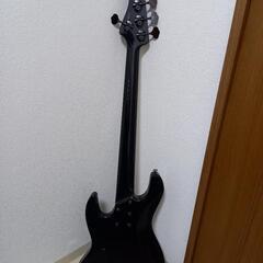 Bacchus　５弦ベース　ギグケース付