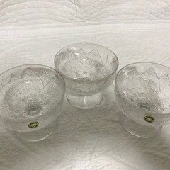 ガラス製のお皿　３枚セット