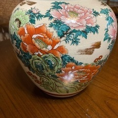 九谷焼の花瓶2000円