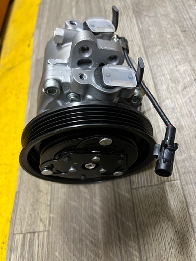DA63Tエアコンコンプレッサーリビルト品