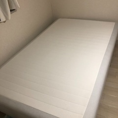 IKEAセミダブルベッド