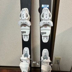 女性用スキー板　NEWモデル　　未使用品