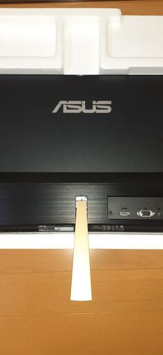 ASUS VZ239 モニター 説明書と保証書と箱が付いています。