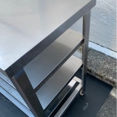 業務用 作業台 調理台 1600×450×800(mm) 厨房機材 飲食店 キッチン 厨房機器 店舗用品 洗い場 直接引き取り可能 大阪発 多段 収納 置き台