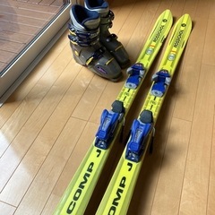 スキーセット　スキー板130、ブーツ21〜22サイズ