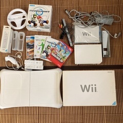 【ネット決済】【引き取り決まりました】Wiiですぐ遊べます
