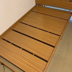 セミダブル用ベッドフレーム　木製
