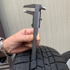 <商談中>スタッドレスタイヤ 195/65R15 4本セット