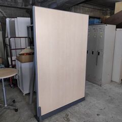 木目調エントランスパネル パーテーション W1200『中古美品、薄い凹み