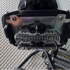 電気シェーバー　髭剃り　Panasonic ES-CLV5F