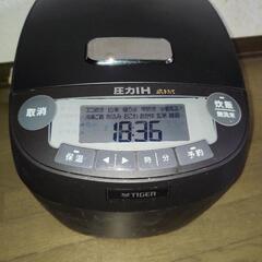 炊飯器 タイガー JPV-A100 中古