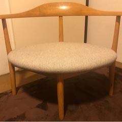 名作　秋岡芳夫のあぐらのかける椅子