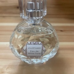 JILLSTUART 香水 オードフホワイトローラル