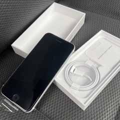 【新品未使用！】iPhone SE ホワイト　64GB