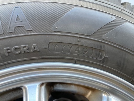 中古スタッドレスタイヤ・ホイール4本セット 145R12LT 軽トラ、軽バンにどうぞ！