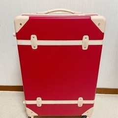 スーツケース　赤色　中古品