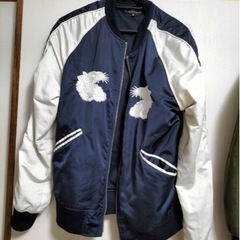 スカジャン 場所によっては持って行く事可能です