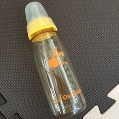 チュチュベビー プラスチック 哺乳瓶 240ml