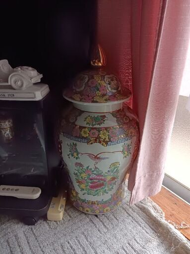中国製　壺
