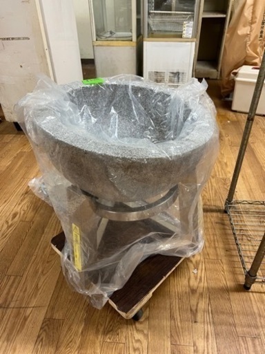 【在庫あり】餅つき用石臼 台付き30,000円 ※こちらの日時に合わせて下さる方
