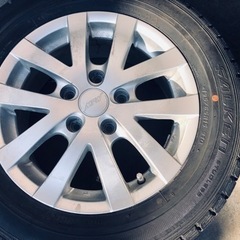 冬タイヤ 195/65R15 ヴォクシー等用アルミ付きスタッドレス バリ山4本 