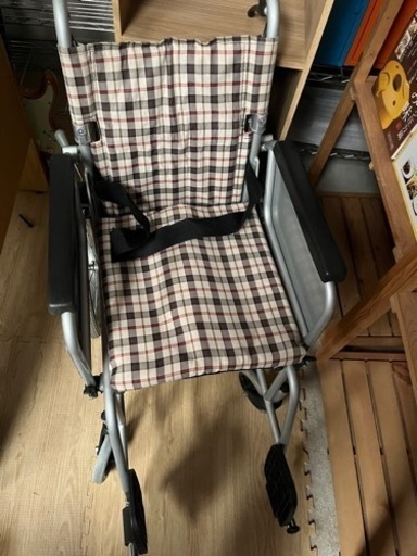 Kawamura超軽量コンパクト介助用車椅子