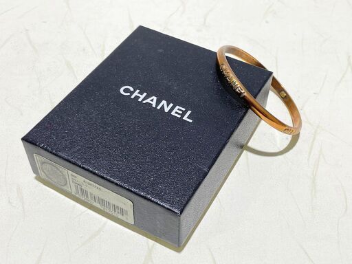 【苫小牧バナナ】CHANEL/シャネル バングル ブレスレット 98P ヴィンテージ オールドシャネル 箱付き 訳アリ♪