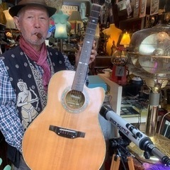 ギター。エレアコ。