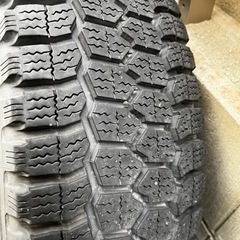 【取引確定】ハイエース用スタッドレスタイヤ