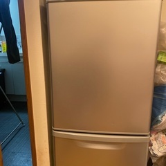 冷蔵庫　NR-B148W